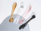 Spatulă Masaj Facial cu Roller Ocular – Penetrare Cremă și Lifting Contur