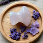 Gua Sha Ciupercă din Cuarț – Drenaj Facial, Lifting și Strălucire Naturală
