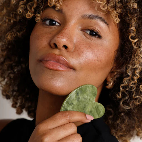 Gua Sha din Jad Natural 8cm – Sculpting Facial și Detoxifiere Limfatică