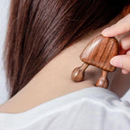 Gua Sha din Lemn de Santal – Masaj Facial, Gât și Zona Ochilor Natural