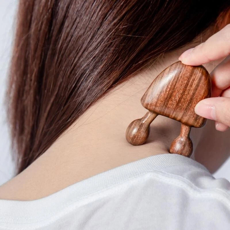 Gua Sha din Lemn de Santal – Masaj Facial, Gât și Zona Ochilor Natural